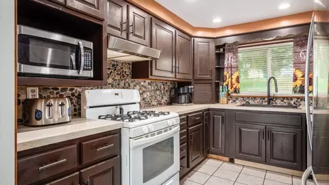 61 E Madison Dr NE, Newark, OH 43055 photo 8