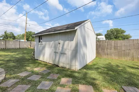 Exterior - 364 Walnut St, Circleville, OH 43113 photo 9 of 9