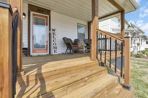 Exterior - 364 Walnut St, Circleville, OH 43113 photo 3 of 9