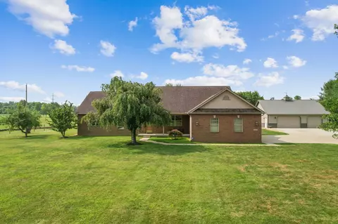 8885 Refugee Rd SW, Pataskala, OH 43062