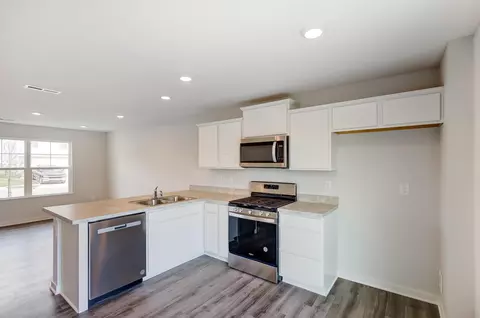565 Hemingway Ave, Lithopolis, OH 43136 photo 9