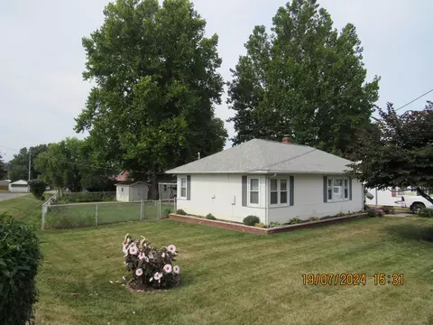 107 Parkview Ave, Circleville, OH 43113