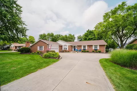 2374 White Rd, Grove City, OH 43123
