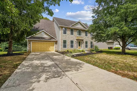 220 Jones Pl, Canal Winchester, OH 43110