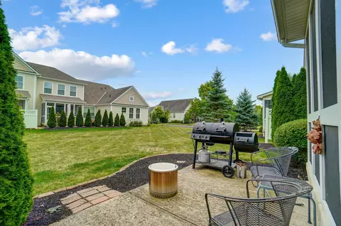 Exterior - 4618 Profile Ln, Hilliard, OH 43026 photo 7 of 15