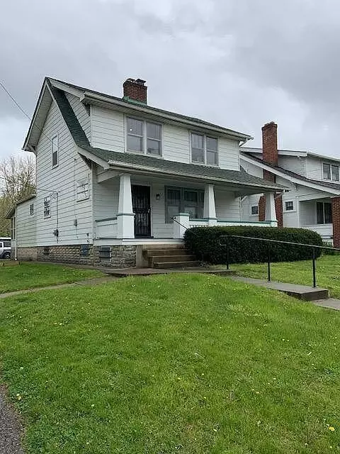 2444 Lockbourne Rd, Columbus, OH 43207