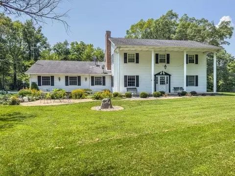 8508 Calland Rd, West Liberty, OH 43357