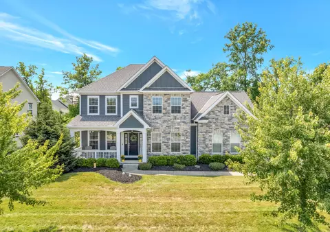 5610 Ludington Dr, Lewis Center, OH 43035