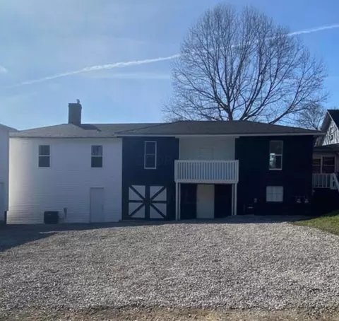 15 5th St, Roseville, OH 43777