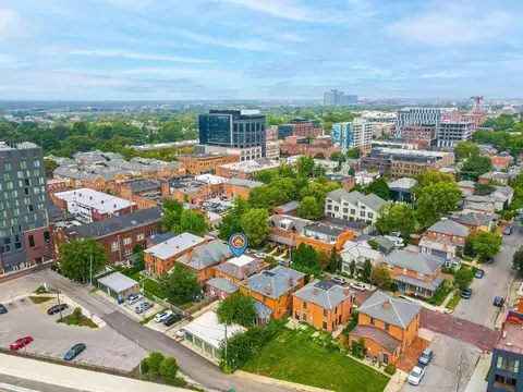 63 E Russell St, Columbus, OH 43215