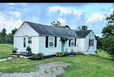 1200 Lake Rd NE, Lancaster, OH 43130