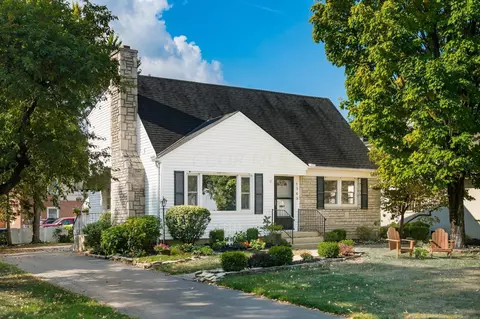 1569 Barrington Rd, Columbus, OH 43221