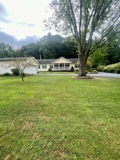 17624 Campbell Rd, Nelsonville, OH 45764