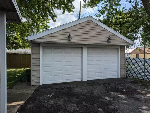 1006 S Burnett Rd, Springfield, OH 45505 photo 11