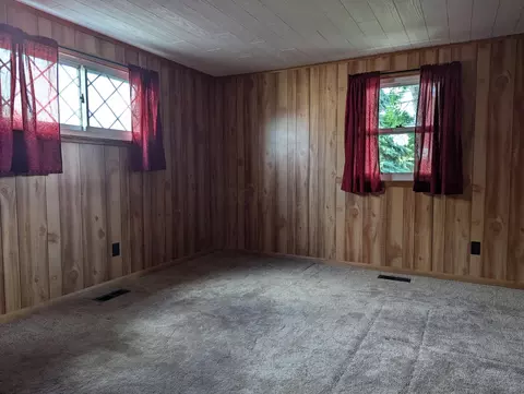 1006 S Burnett Rd, Springfield, OH 45505 photo 5