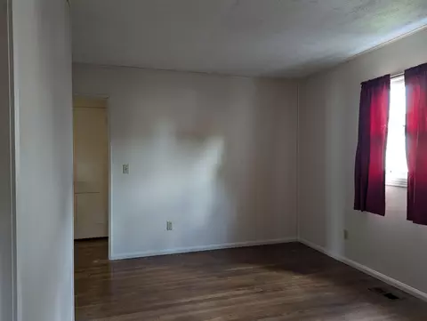 1006 S Burnett Rd, Springfield, OH 45505 photo 6