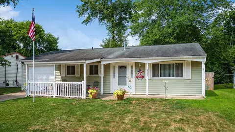 1020 Westview Dr, Hebron, OH 43025