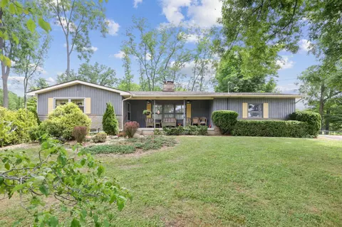 5846 Beecher Rd, Granville, OH 43023
