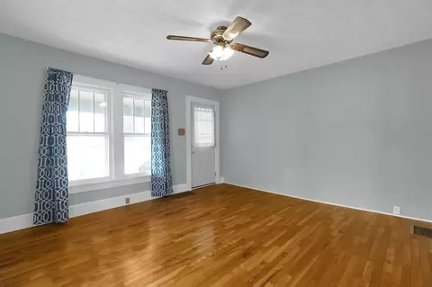 302 W Angle Ave, Logan, OH 43138 photo 6