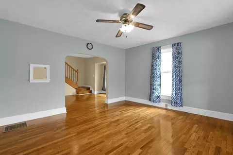 302 W Angle Ave, Logan, OH 43138 photo 5
