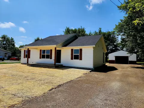 4857 Dickey Rd NE, Bloomingburg, OH 43106