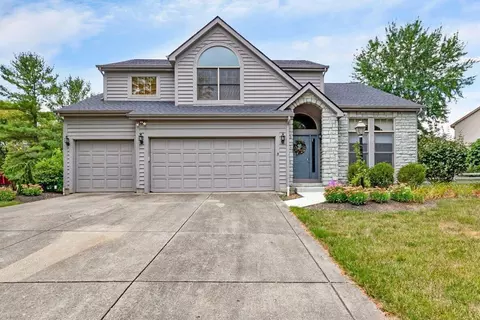 5597 Willow Springs Dr, Lewis Center, OH 43035