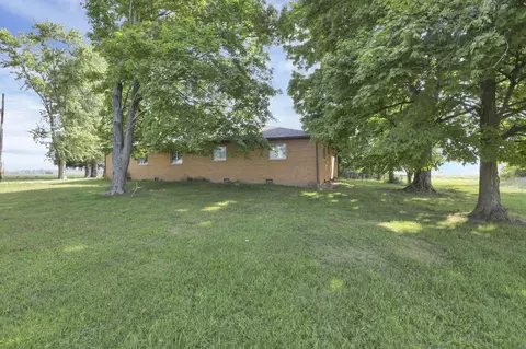 Exterior - 7708 State Route 56 E, Circleville, OH 43113 photo 11 of 20