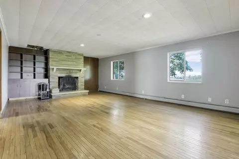 Living - 7708 State Route 56 E, Circleville, OH 43113 photo 6 of 9