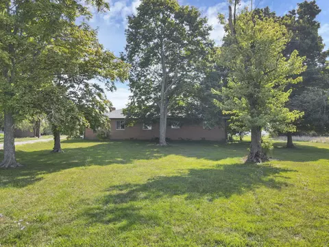 Exterior - 7708 State Route 56 E, Circleville, OH 43113 photo 15 of 20