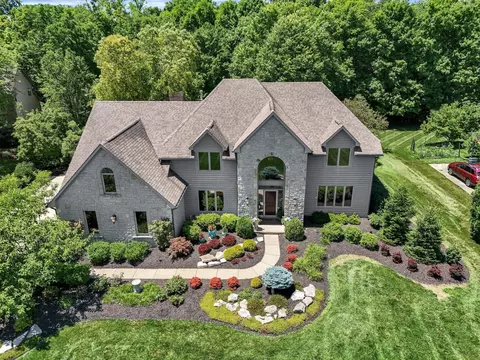 632 Old Pond Ln, Powell, OH 43065