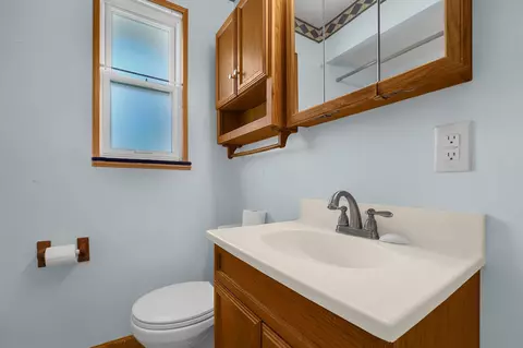 Bath - 1302 E Fair Ave, Lancaster, OH 43130 photo 2 of 3