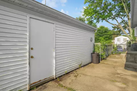 Exterior - 1302 E Fair Ave, Lancaster, OH 43130 photo 7 of 8