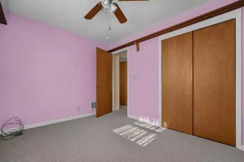 Bedroom - 1302 E Fair Ave, Lancaster, OH 43130 photo 6 of 6