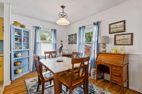 Dining - 313 E Monroe St, Baltimore, OH 43105 photo 2 of 3