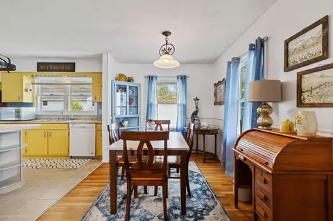 Dining - 313 E Monroe St, Baltimore, OH 43105 photo 1 of 3