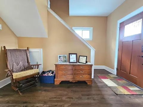 122 E 1st St, Springfield, OH 45504 photo 4
