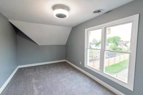 1587 Warder St, Springfield, OH 45503 photo 18
