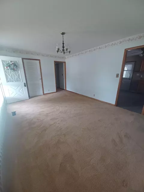 748 Robinson St, Marion, OH 43302 photo 16