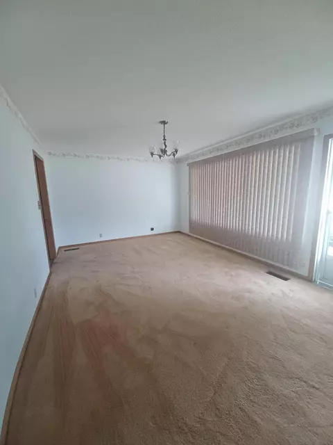 748 Robinson St, Marion, OH 43302 photo 7