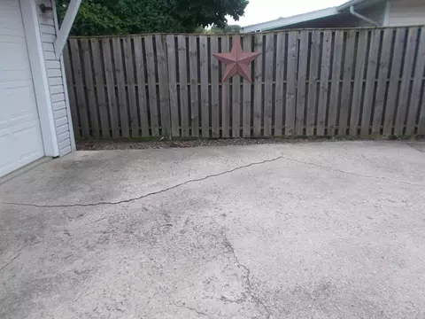 748 Robinson St, Marion, OH 43302 photo 4