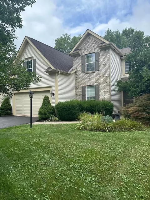 402 Ironhorse Dr, Delaware, OH 43015