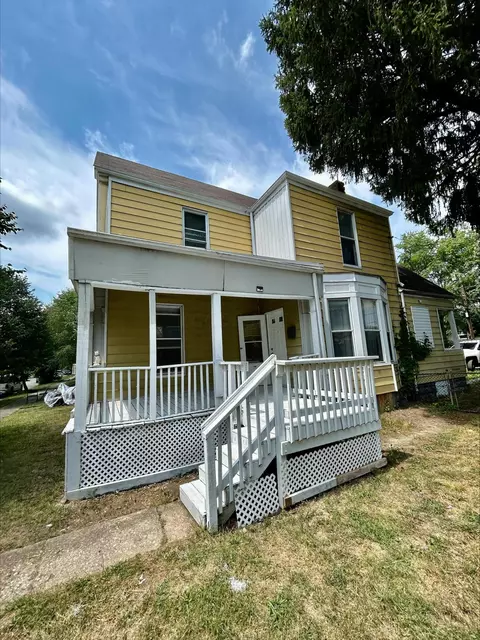 1498 Briarwood Ave, Columbus, OH 43211