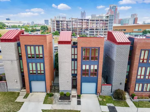77 E Russell St, Columbus, OH 43215