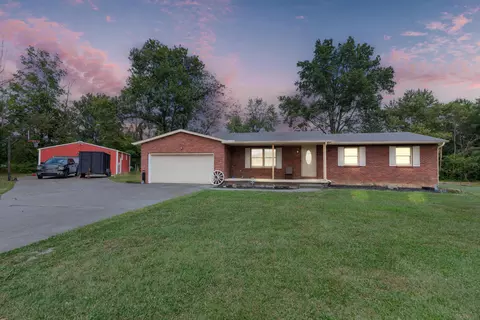 10 Holder Rd NE, Baltimore, OH 43105