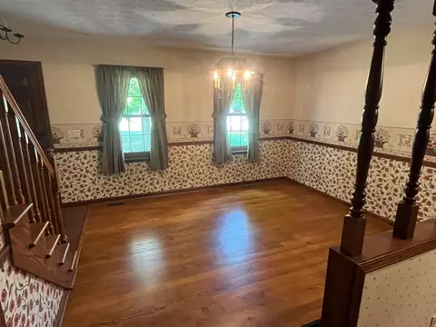 Dining - 4562 Gooding Rd, Marion, OH 43302 photo 1 of 1