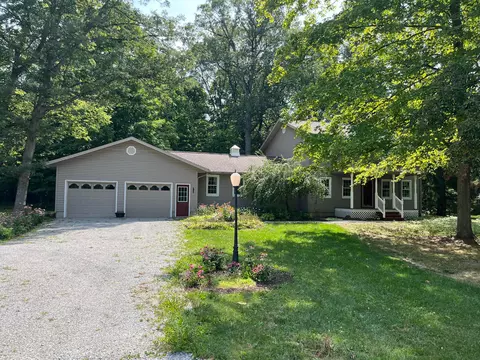 Exterior - 4562 Gooding Rd, Marion, OH 43302 photo 6 of 18