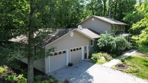 Exterior - 4562 Gooding Rd, Marion, OH 43302 photo 2 of 18