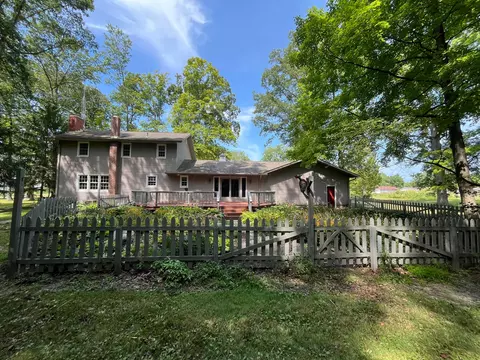Exterior - 4562 Gooding Rd, Marion, OH 43302 photo 12 of 18