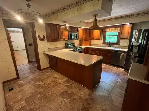 Kitchen - 4562 Gooding Rd, Marion, OH 43302 photo 1 of 4