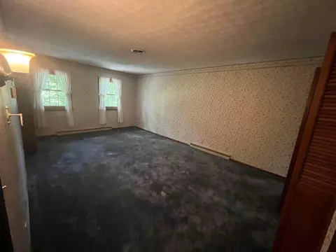 Bedroom - 4562 Gooding Rd, Marion, OH 43302 photo 4 of 9